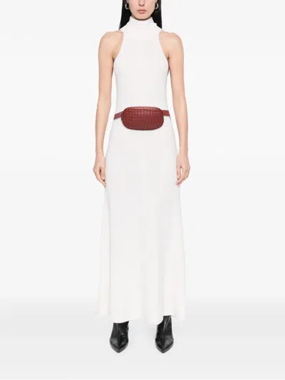 Pre-owned Bottega Veneta 2012-2025 Nappa Intrecciato Belt Bag In Red