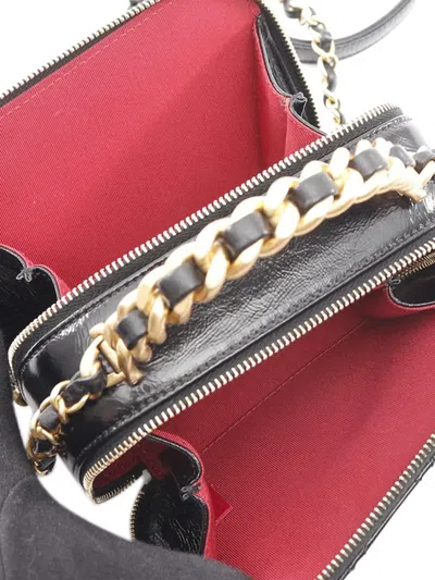 Pre-owned Chanel 2020 Small Cc Quilted Caviar Pick Me Up Vanity Case Crossbody Bag In Black