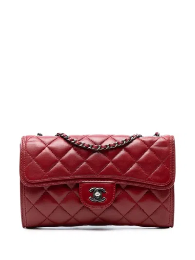 Pre-owned Chanel 2013-2014 Small Quilted Lambskin Citizen Zip Flap Crossbody Bag In Red