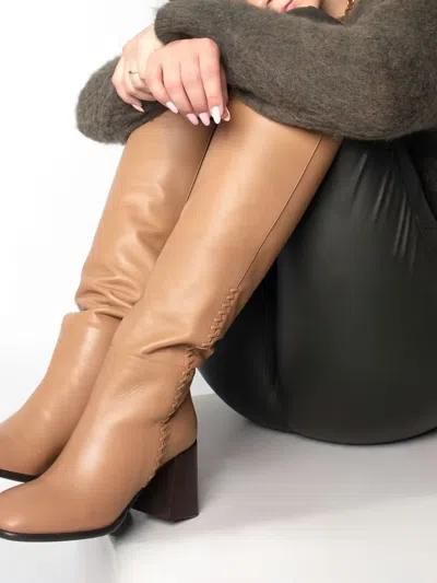 Chuckies Stitch Detail Block Heel Boot In Neutral