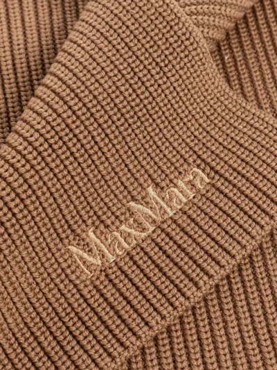 Max Mara Ribbed High-neck Virgin-wool Scarf In Brown