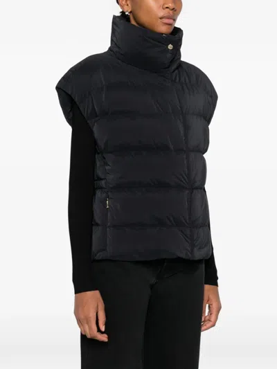 Moorer Zip-up Gilet In Black