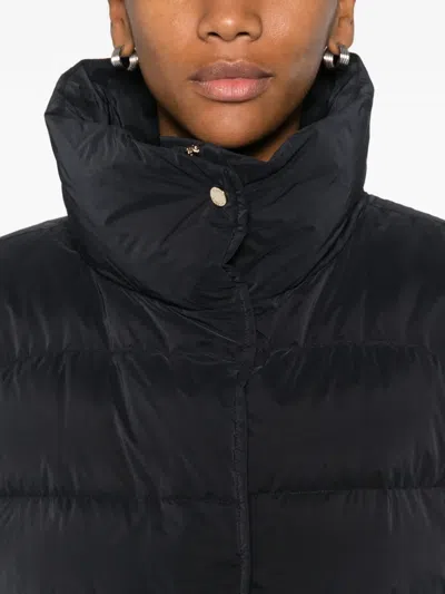 Moorer Zip-up Gilet In Black