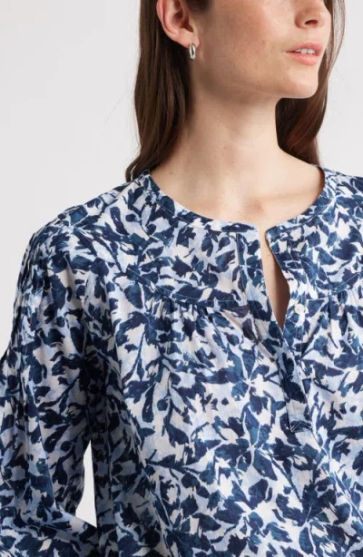 Caslon ® Pintuck Pleat Top In Blue