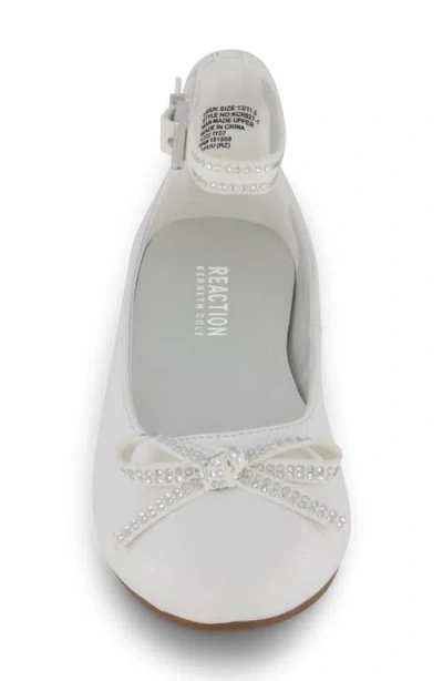 Kenneth Cole Kids' Daisy Ballet Flat In White