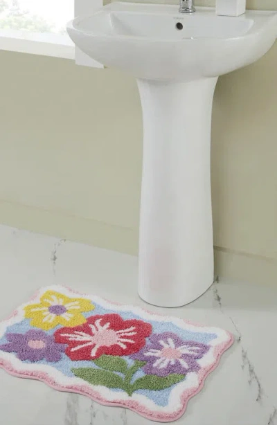 Vcny Home Scalloped Edge Tufted Bath Mat In Transparent