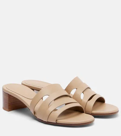 Gianvito Rossi 35 Leather Sandals In Neutral