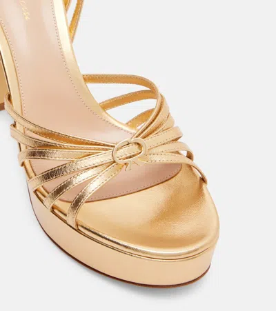 Gianvito Rossi Rita 70 Metallic Leather Platform Sandals In Gold