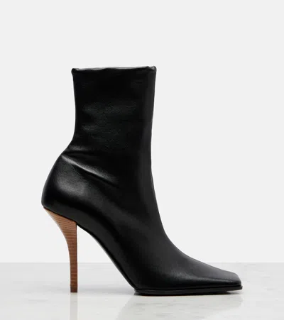 Alaïa Soft Square Boots In Leather In Black