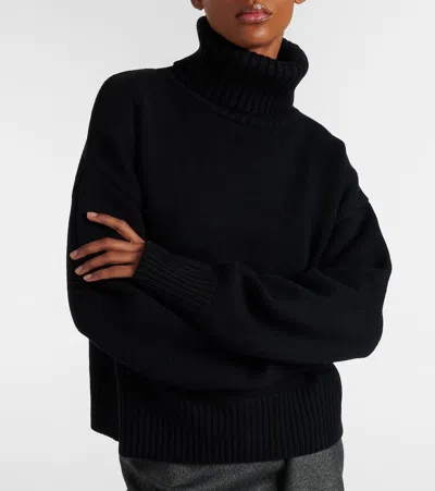 Extreme Cashmere N°434 Cashmere Turtleneck Sweater In Black