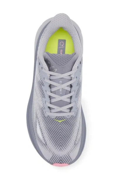 Hoka Clifton 9 Gtx Shoe In Gray