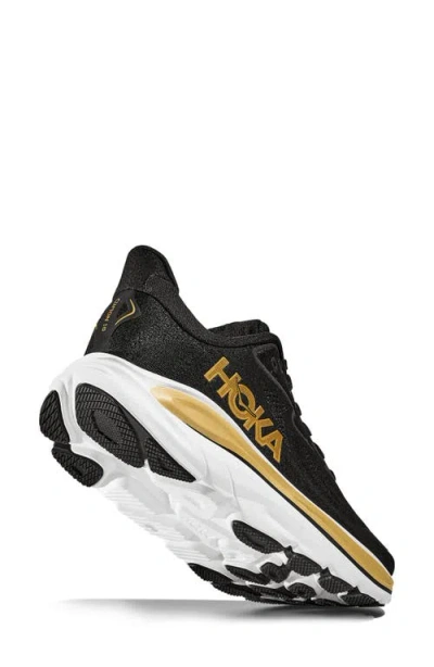 Hoka Clifton 10 Running Shoe In Black