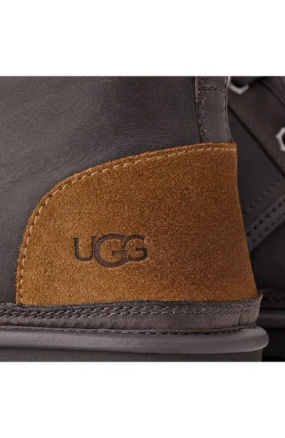 Ugg (r) Neumel Era Chukka Boot In Black