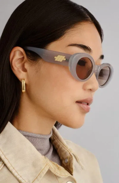 Le Specs Nouveau Vie 50mm Oval Sunglasses In White