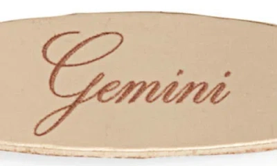 Set & Stones Engraved Zodiac Pendant In Gold