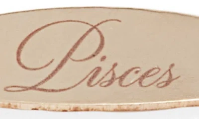 Set & Stones Engraved Zodiac Pendant In Gold