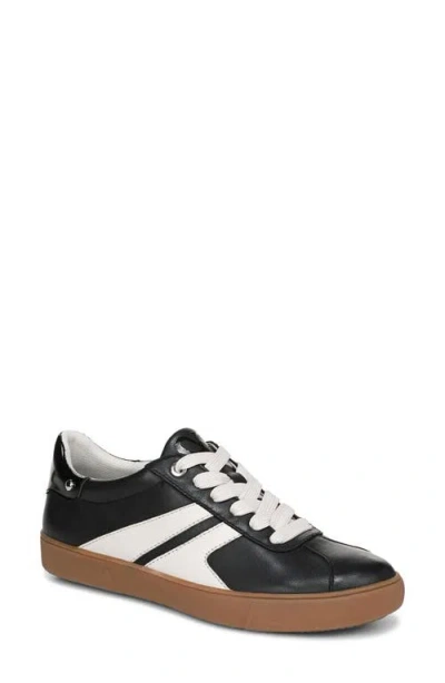 Naturalizer Medina Sneaker In Multi