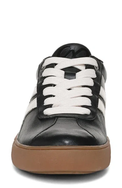 Naturalizer Medina Sneaker In Multi
