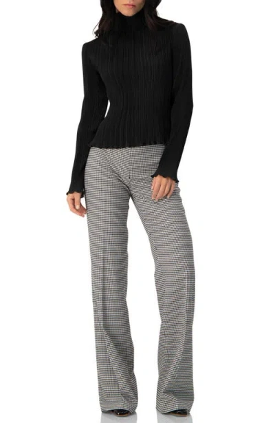 Ivonne Pleated Mock Neck Top In Black