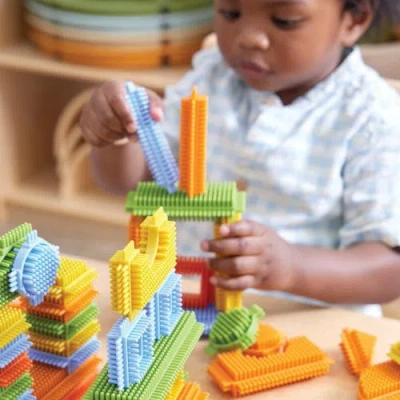 Kaplan Early Learning Company Snap And Stack Thistle Blocks In Multi