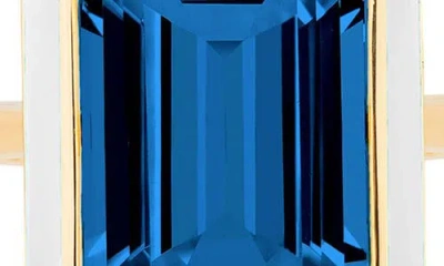 Goshwara Queen Emerald Cut Ring In Blue