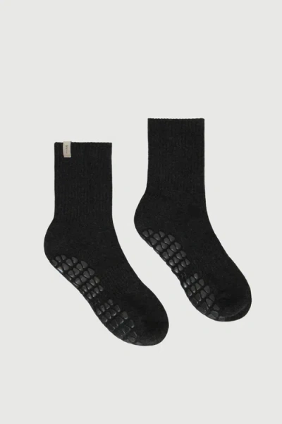 Fraise Graphite  Grip Sock Trio In Gray