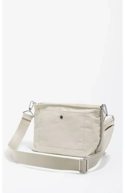 Bimba Y Lola Medium Nylon Trapezium Make-up Case In White