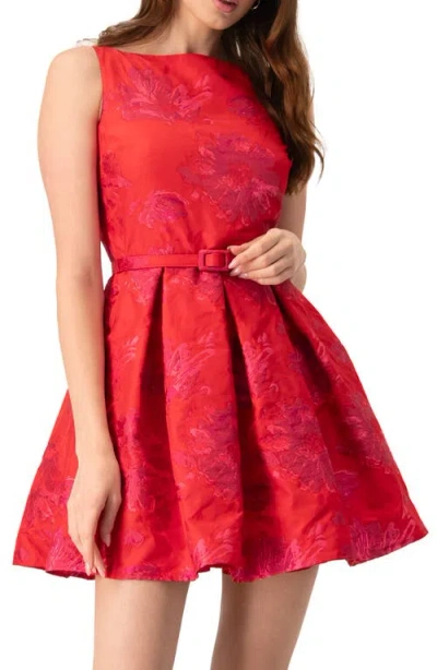 Ivonne Sleeveless Midi Dress With Round Neck In Red