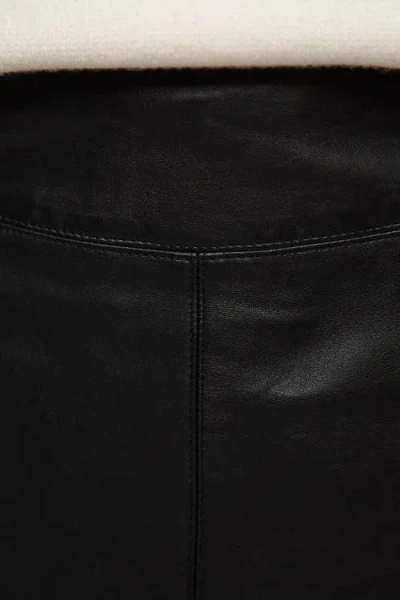 Karen Millen Leather Signature Pencil Skirt In Black