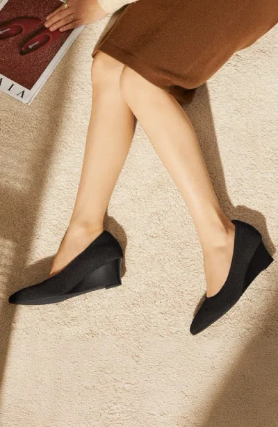 Vivaia Almond-toe Wedge In Black