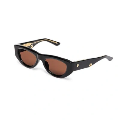 Vada Tokio Sunglasses In Black