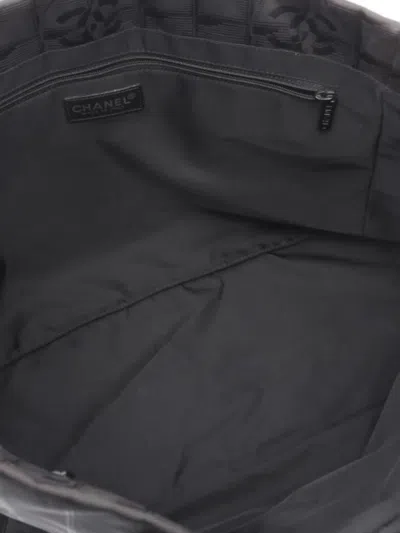 Pre-owned Chanel 2000-2002 Leather Travel Line Tote Bag In Black