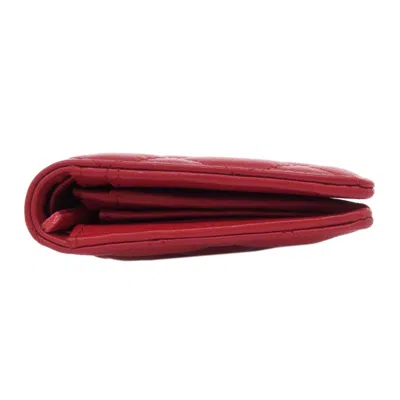 Pre-owned Chanel Red Color Leather Long Wallet (tri-fold) ()