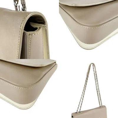 Pre-owned Fendi Grayish Leather Shoulder Bag ()