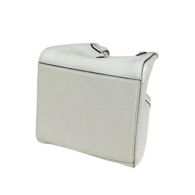 Pre-owned Fendi White Leather Shoulder Bag ()