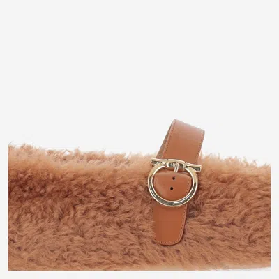 Ferragamo Gancini Ornamental Ballet Flats In Shearling In Nude