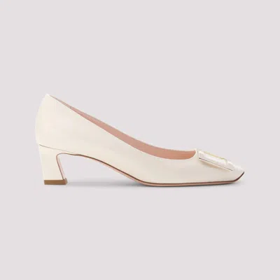 Roger Vivier Trompette 45 Pumps In Gold