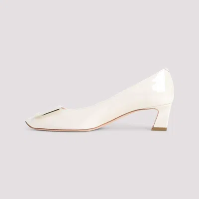 Roger Vivier Trompette 45 Pumps In Gold