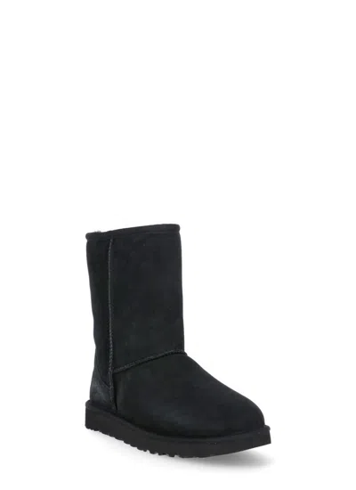 Ugg Classic Short Ii Boots In Black