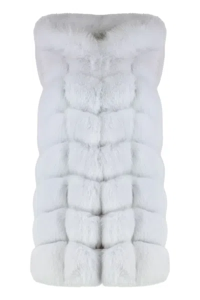 Frame Faux Fur Vest In Gray