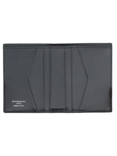 Givenchy Grain Leather Card Holder In Black