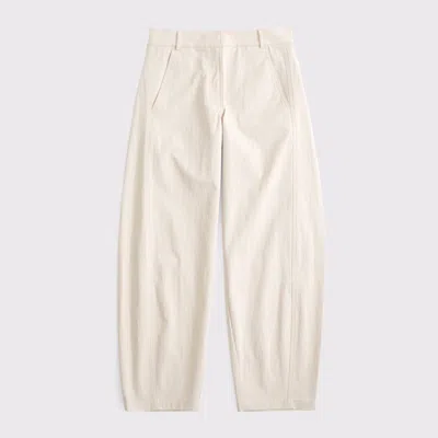 Abercrombie & Fitch Mid Rise Barrel Pant In White