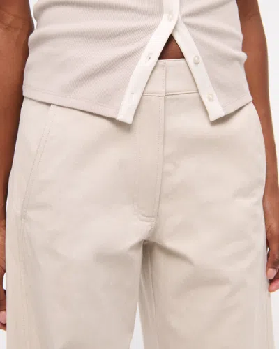 Abercrombie & Fitch Mid Rise Barrel Pant In White