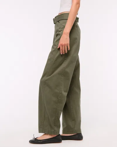 Abercrombie & Fitch Belted Barrel Pant In Green