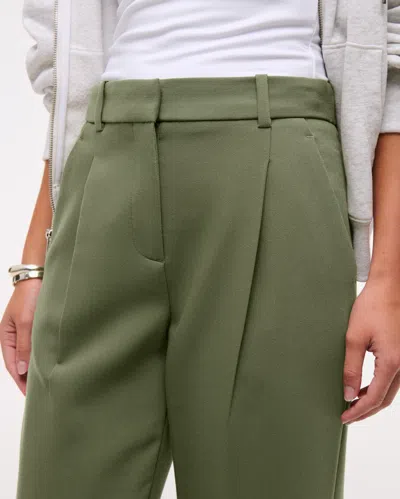 Abercrombie & Fitch A&f Quinn Tailored Straight Pant In Green