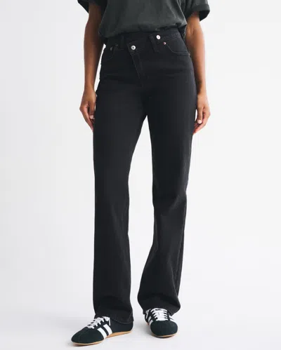 Abercrombie & Fitch Curve Love High Rise 90s Relaxed Crossover Waistband Jean In Black