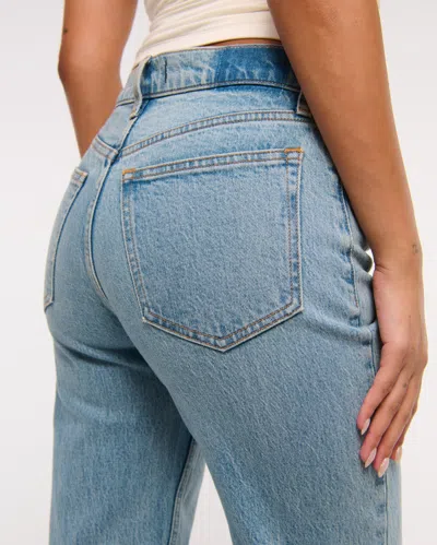 Abercrombie & Fitch High Rise 90s Relaxed Jean