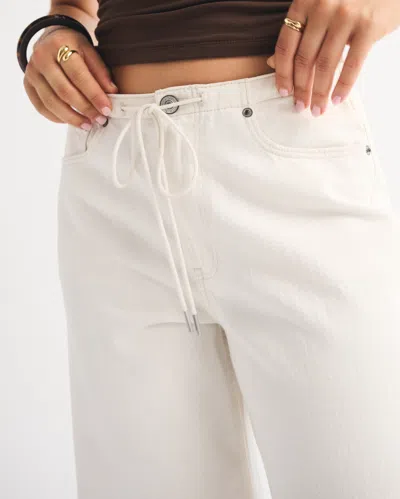 Abercrombie & Fitch Low Rise Ultra Loose Jean In White
