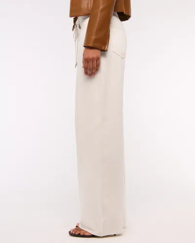 Abercrombie & Fitch Curve Love Low Rise Ultra Loose Jean In White