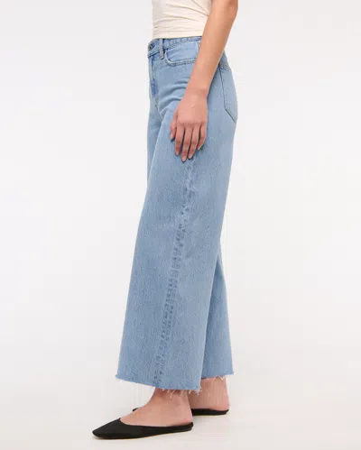 Abercrombie & Fitch High Rise Cropped Wide Leg Jean